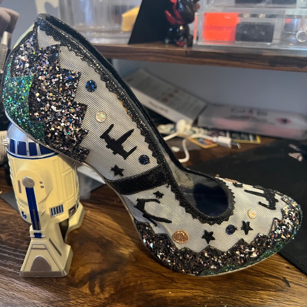 SINGLE (1) Irregular Choice R2-D2 Battle Heel, Size 8.5 *Please Read* - Picture 3 of 7